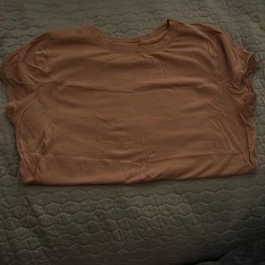 Universal Thread T-Shirt